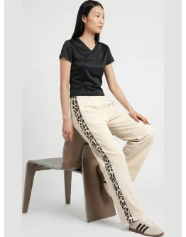 Adidas Essentials Παντελόνι Φόρμας με Λάστιχο Animal Print